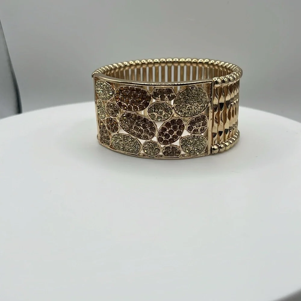 1333.‎ Cara New York Elegant Gold and Brown Stretch Bracelet